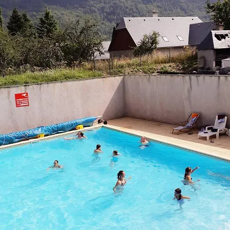 3 Pieces Pour 8 Avec Balcon Et Piscine A Vignec, Pres De Saint-lary-soulan - Fr-1-504-27 *